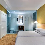 Marta Studios&rooms Pensión 3*