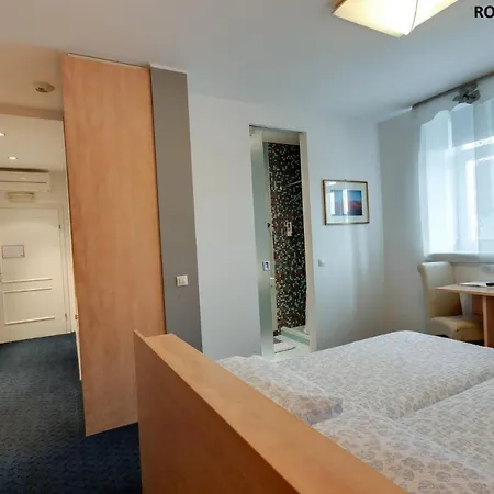 Marta & 3* Ljubljana