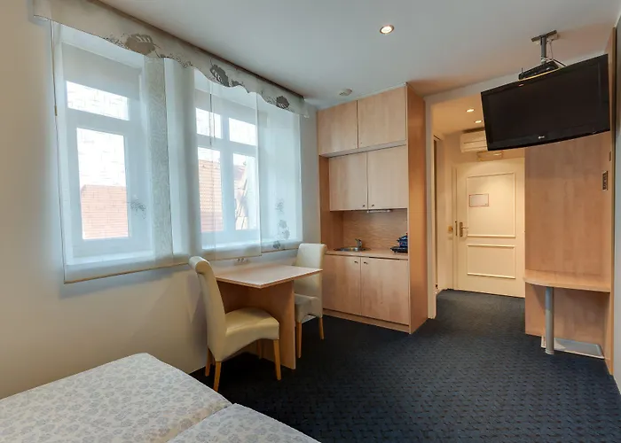 Marta & 3* Любляна