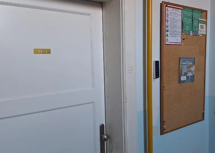 Marta & Pensionat 3*