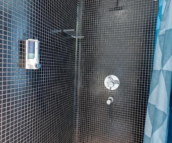 Hiša za goste Marta &