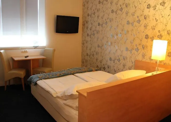 Marta & 3* Ljubljana